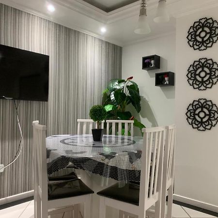 Apartamento Praia Central บัลเนอาริโอ กังโบริว ภายนอก รูปภาพ